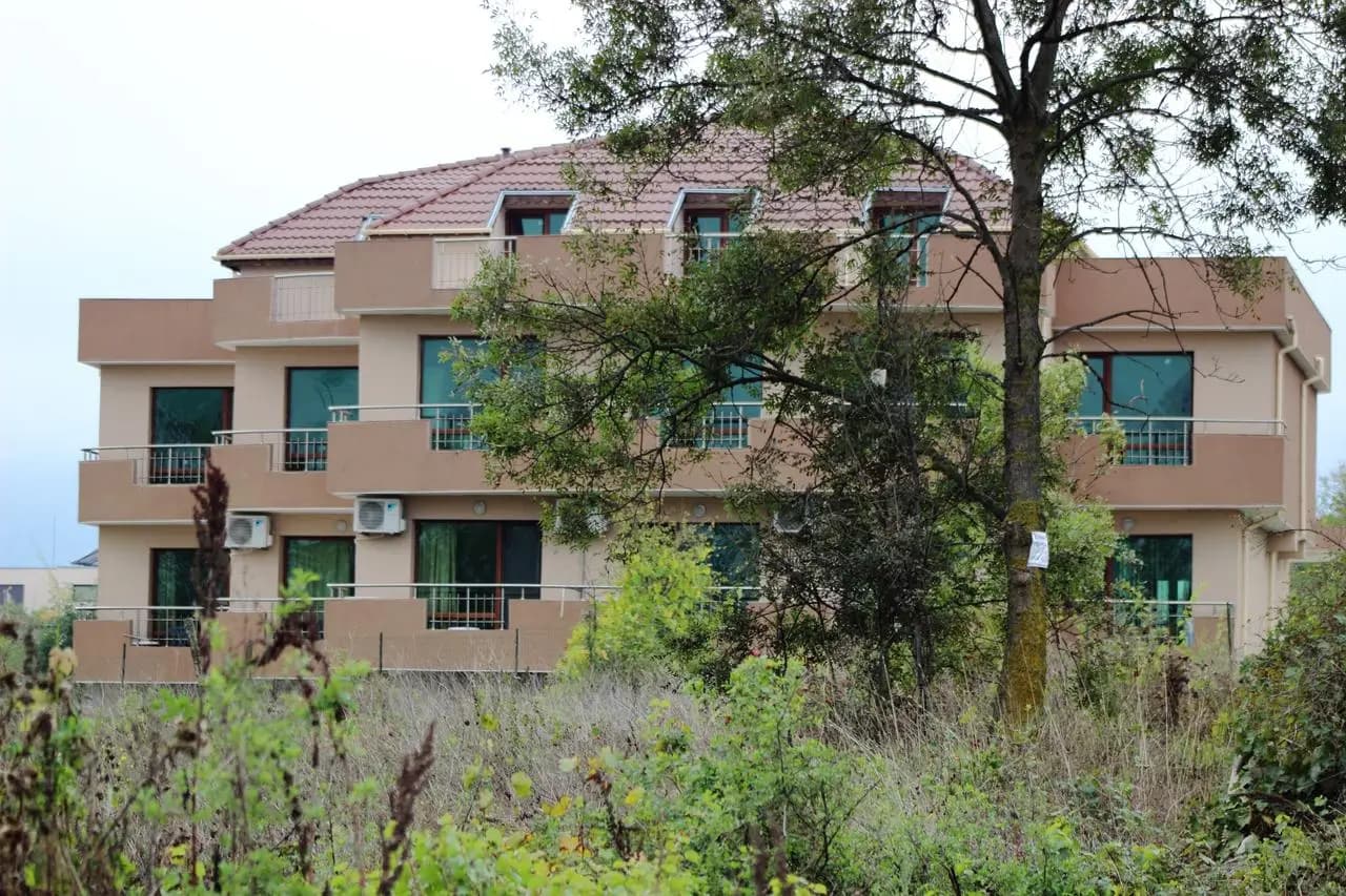 Tangra Guest House