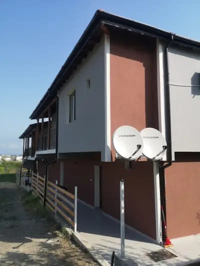 Studio 8 Arapya