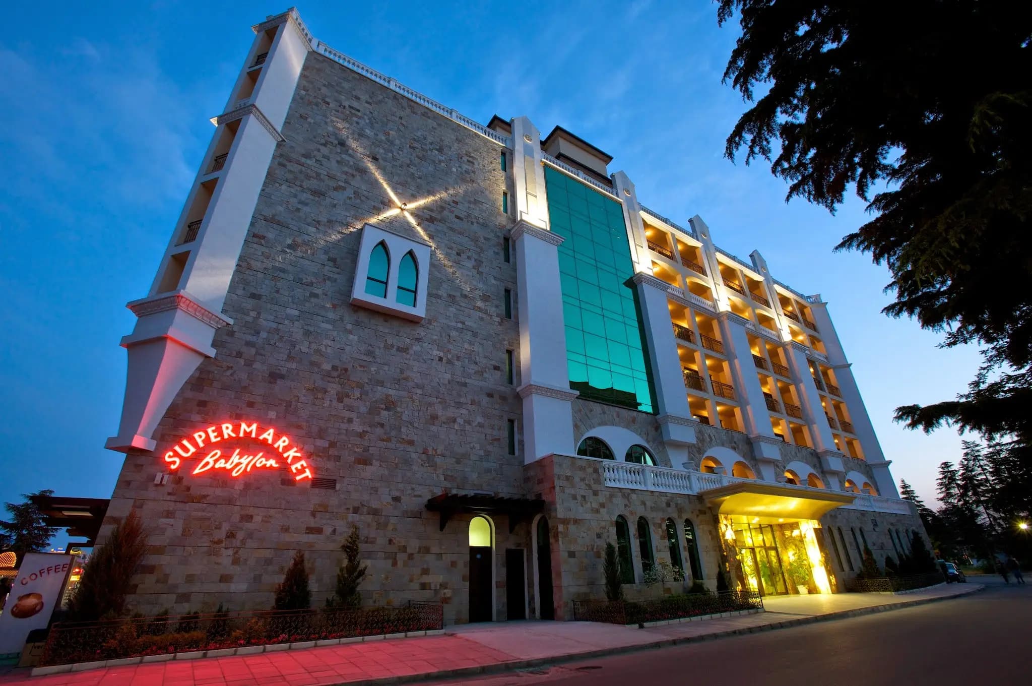 Art Hotel Babylon