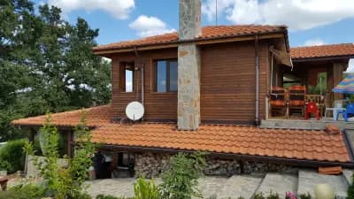 ''Three oaks'' Guest house
