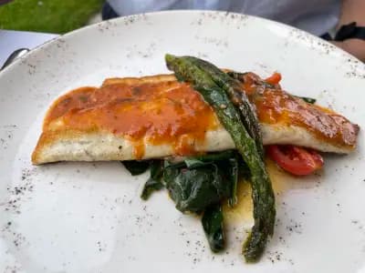 DOLPHIN Fish Restaurant & Poolbar