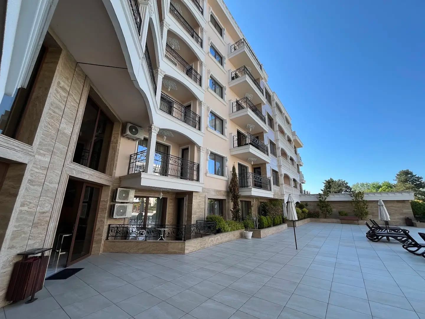 Valencia Gardens Luxury Apartments