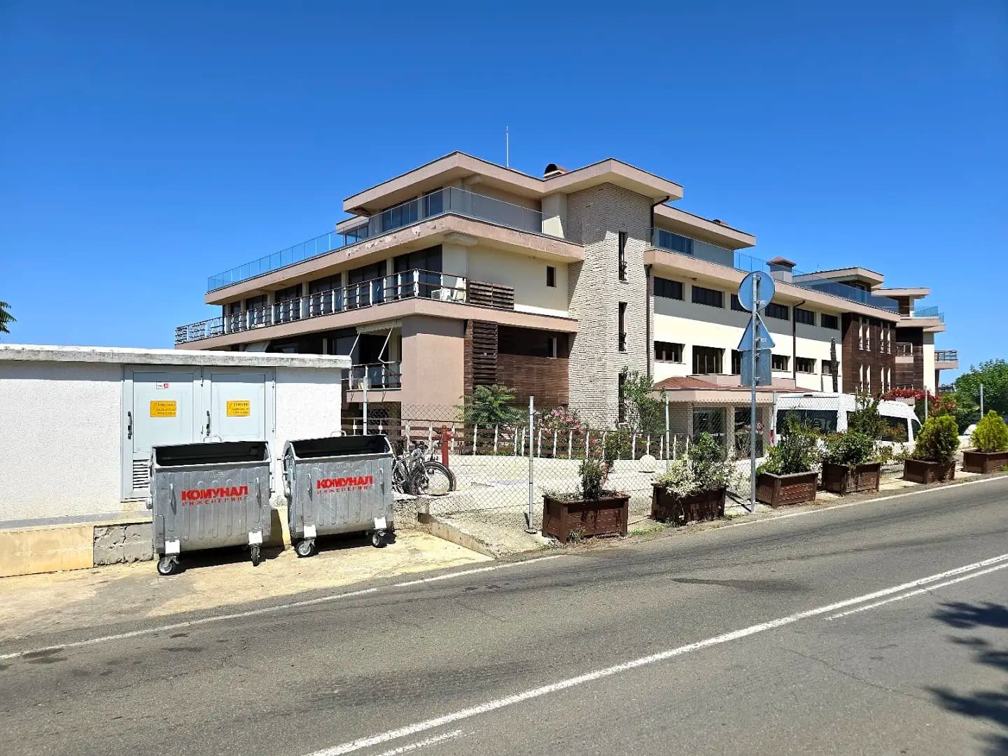 Sand Lilies Beach Apartments