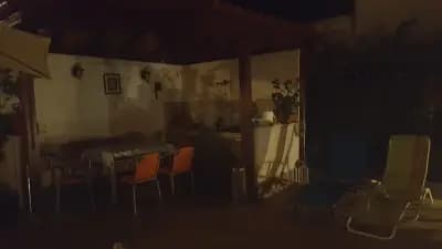 Къща за Гости Доби
