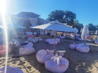 Sea Snobs Beach Bar
