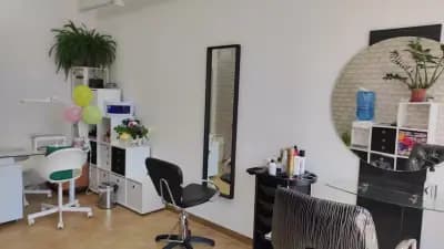 Beauty Bar