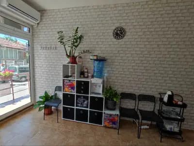 His & Her Beauty Bar