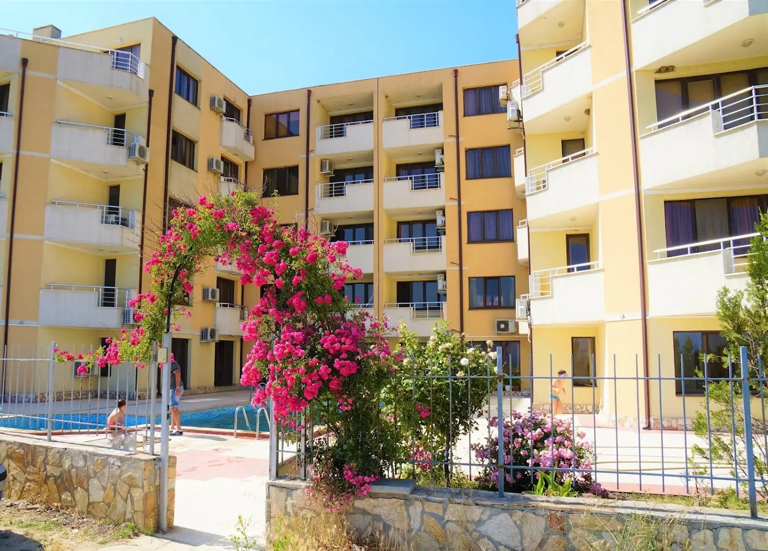 Apartments Paskalina