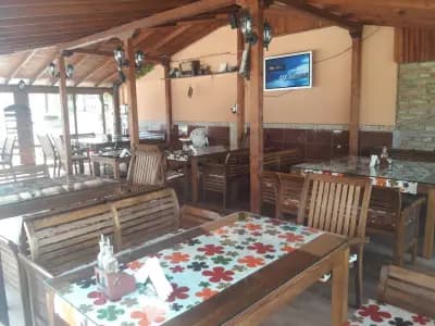 Hotel Black Sea - Breakfast, Pool & Free Parking