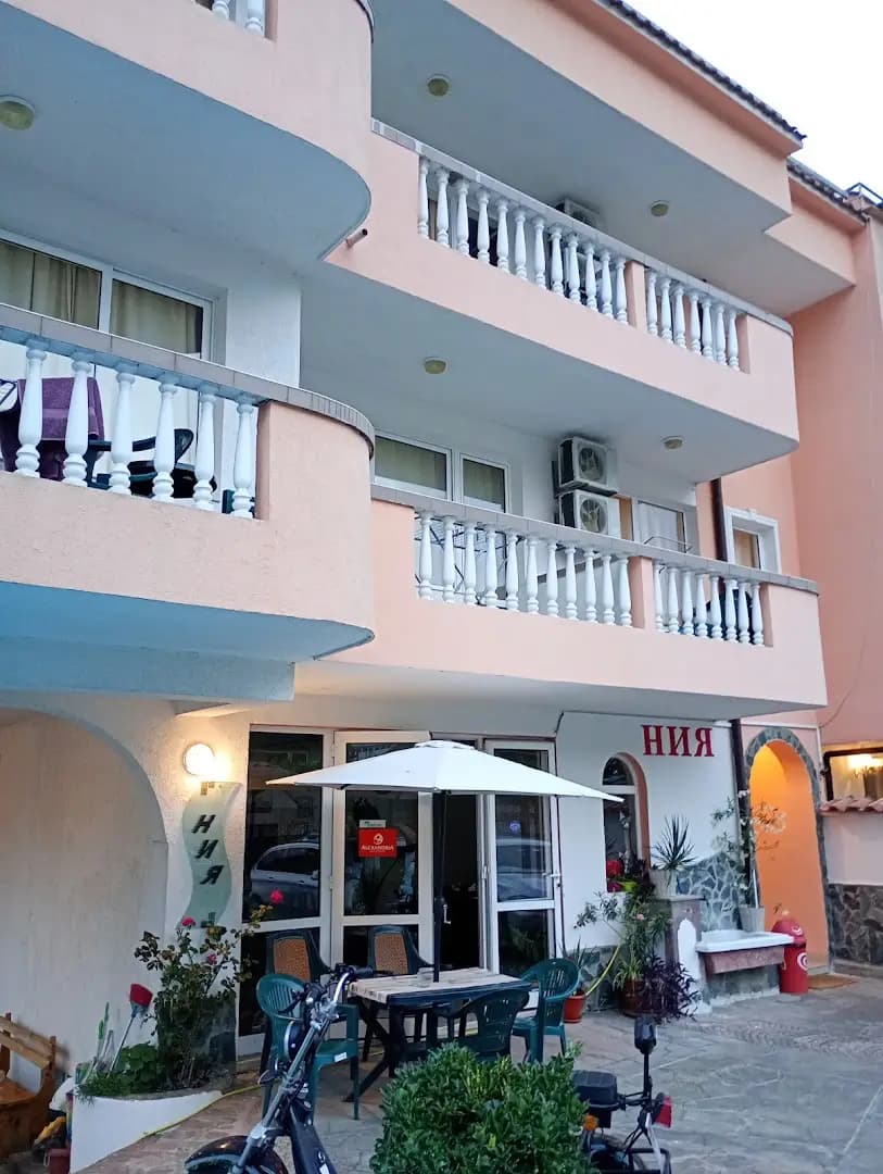 Guest Rooms Nia Elis Kiten