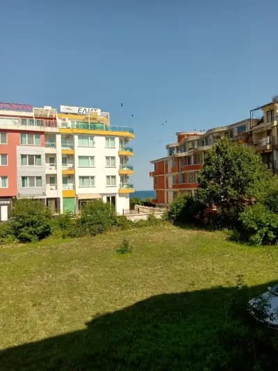 хотел Лотос