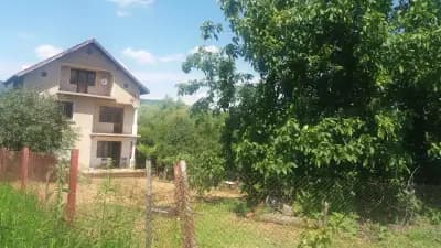 Рисувано стъкло АРТ АТЕЛИЕ ГАЛЕРИЯ