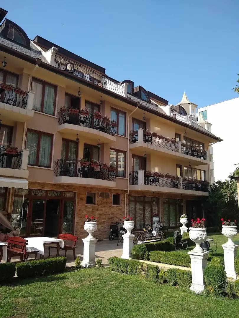 Family Hotel Gold Pearl