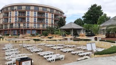 White Coast Beach Apartments