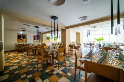 HVD Viva Club Ultra All Inclusive - Private Beach & Free Parking
