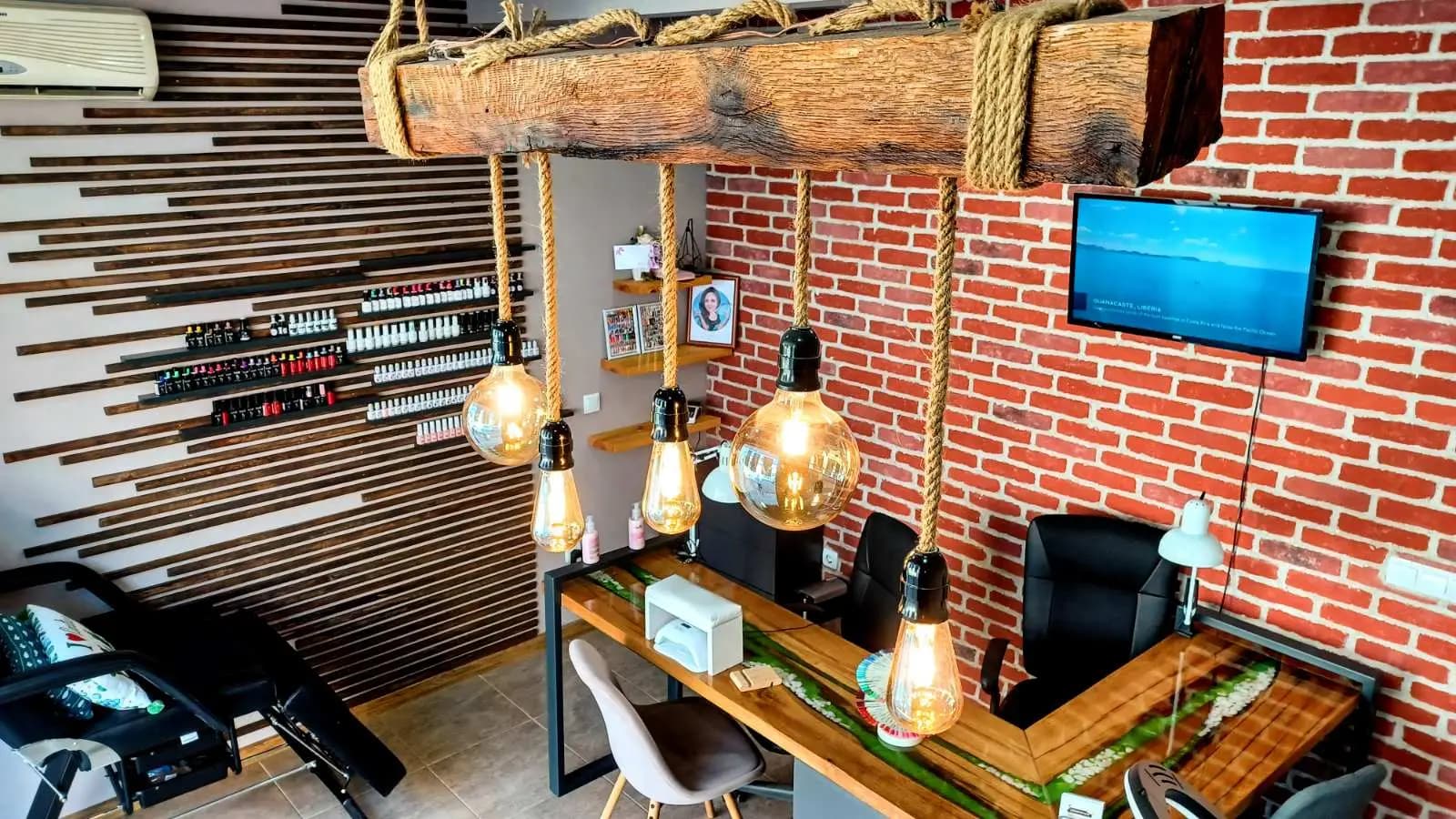Cashmere beauty bar