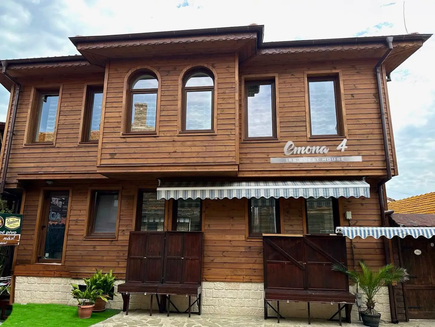 IRB Guest House Emona 4