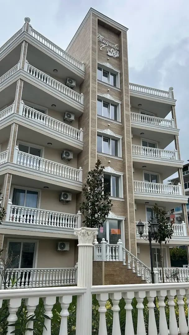 Villa Valencia