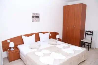 CAPUCCINO GUEST APARTMENTS - FREE PARKING and Wi-Fi