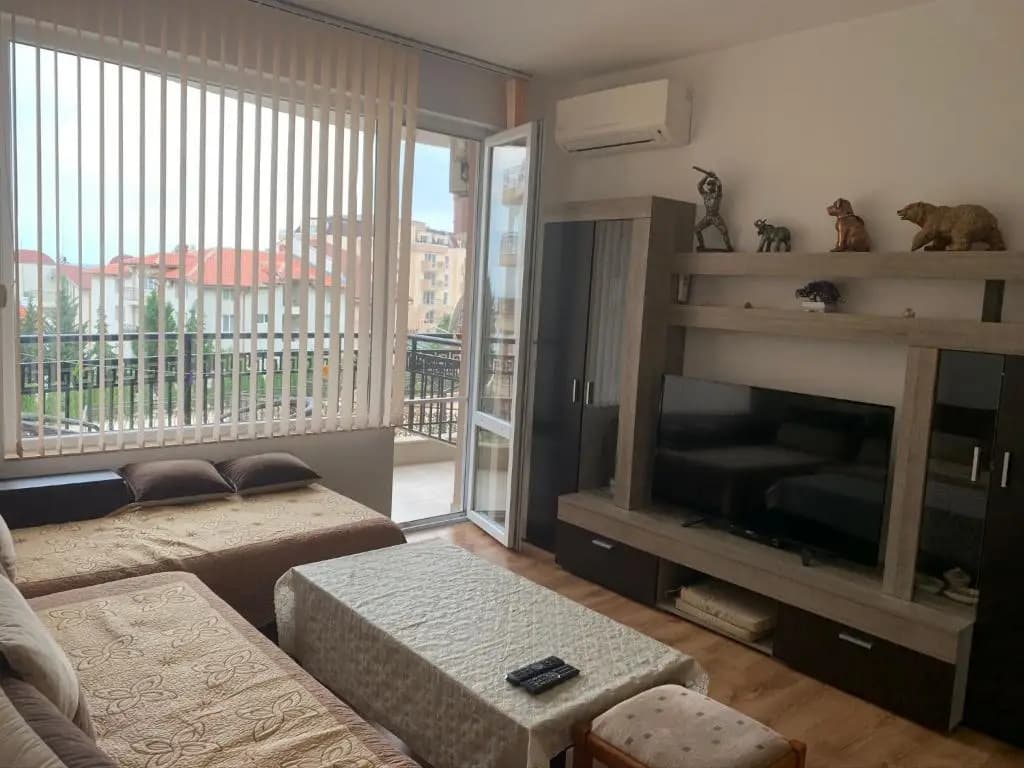 Marina Bay Apart Saint Vlas