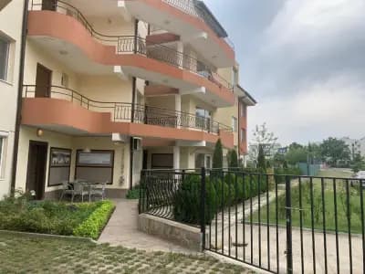 Marina Bay Apart Saint Vlas