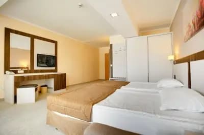 DIT Evrika Beach Club Hotel