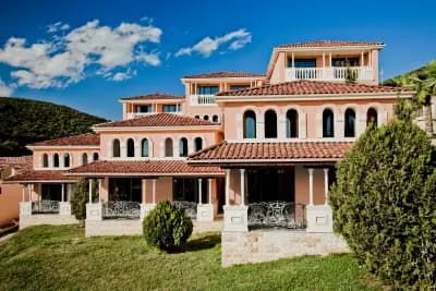 Premium Villas Elenite