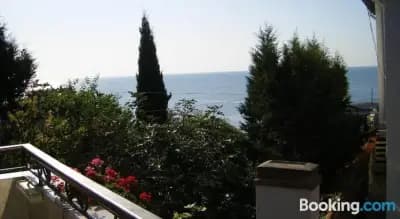 Dari Guest Rooms Стаи за гости Дари