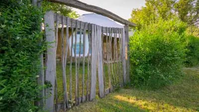 Clay House with Infinity Edges / Глинена Къща