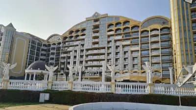 Sunny Beach Plaza