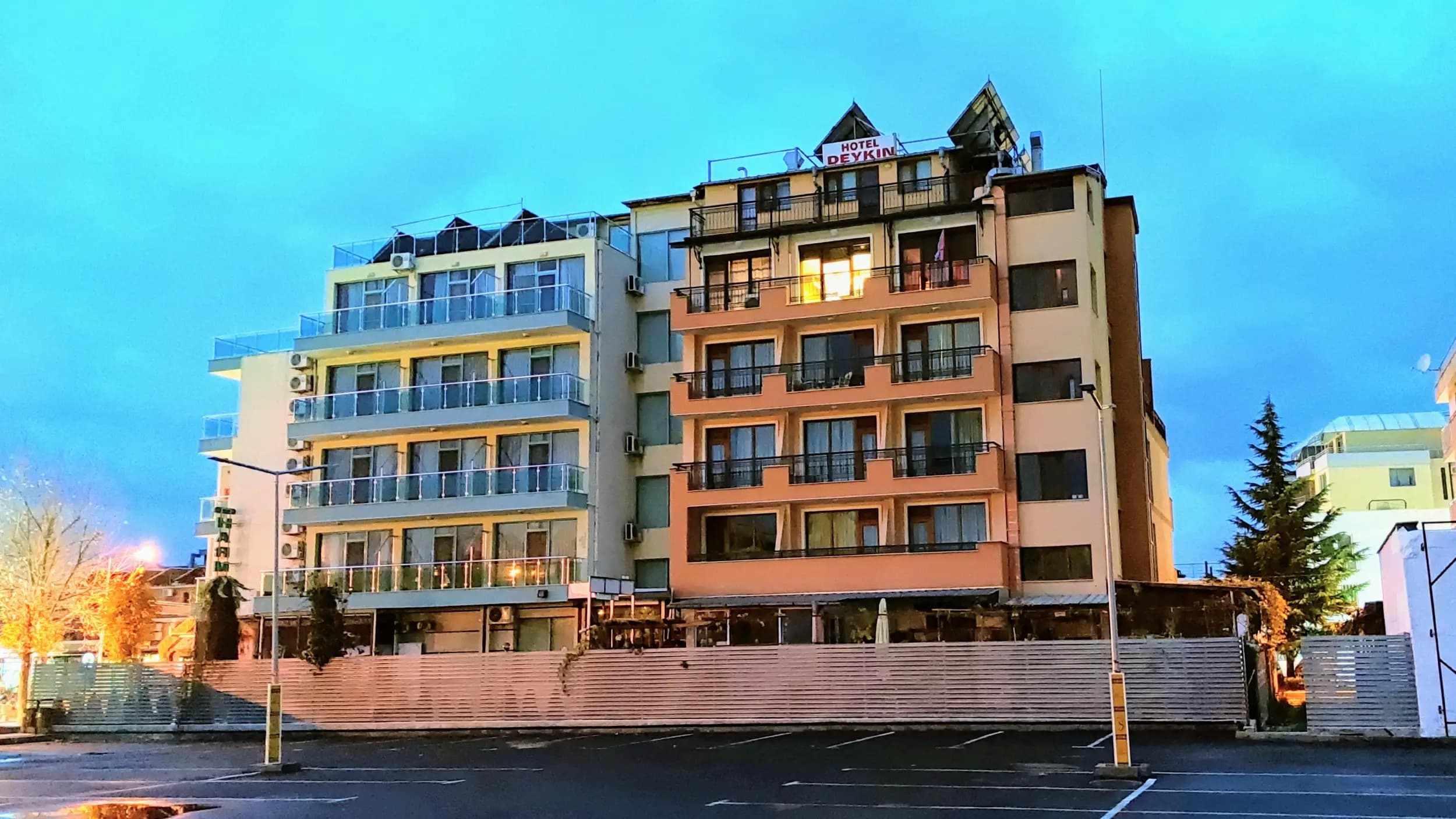 hotel Harmony