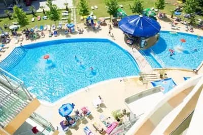 Ivana Palace Hotel - Free Parking