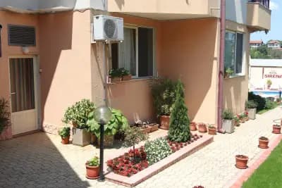 Hotel "Sirena"