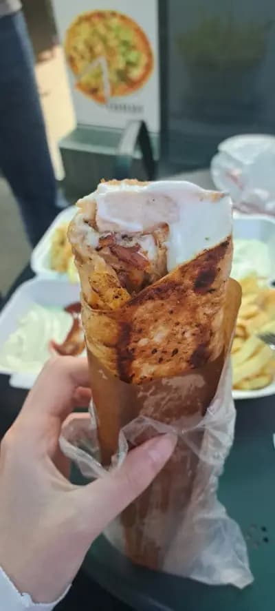 Дюнери "Fast food Aleppo"