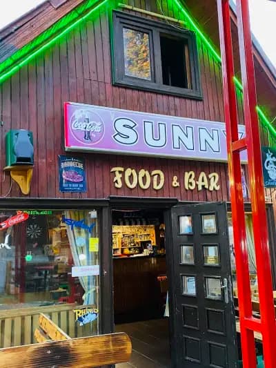 Sunny's Food and bar
