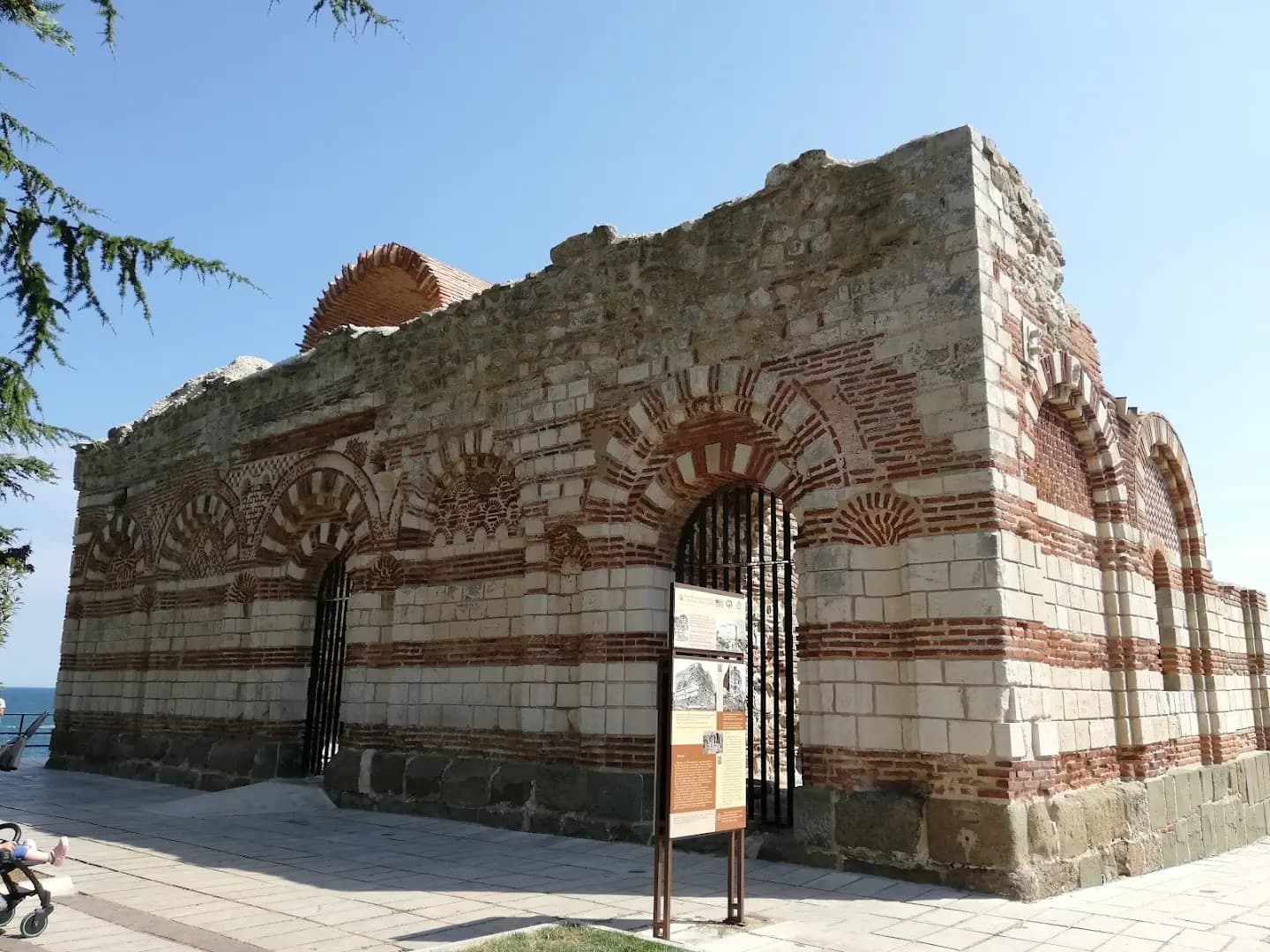 Augmented reality fortress of Messambria