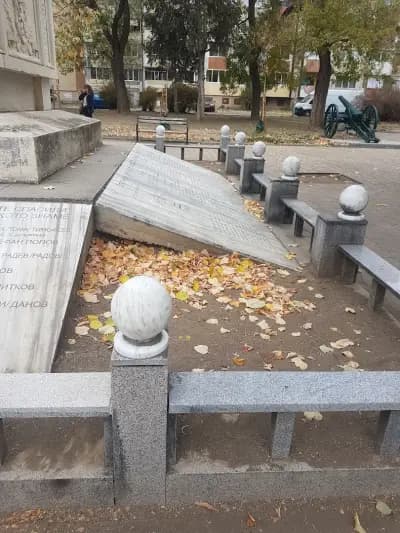 Паметник на трета опълченска дружина и подполковник Калитин