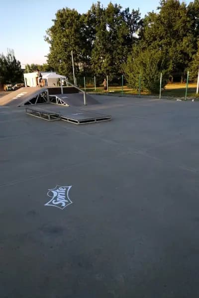 Скейт парк София