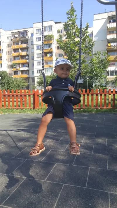 Детска площадка „Красива България“