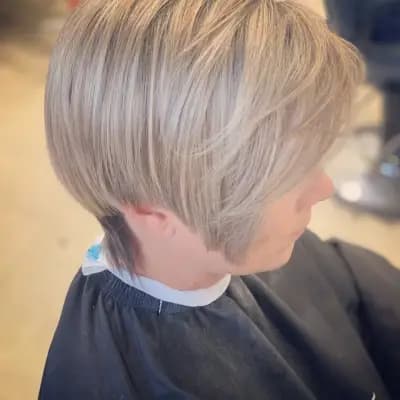 Beauty Salon X.S Sunny Beach | Салон за красота Слънчев Бряг | Подстригване | Козметик | Маникюр | Педикюр | Масаж |