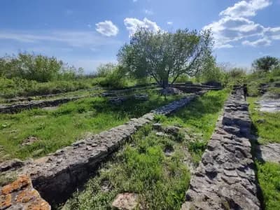 Крепост „Бизоне“