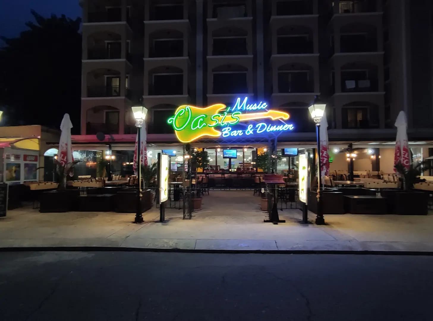 Bistro OASIS (Shushan)