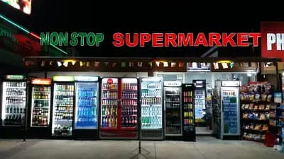Supermarket nonstop 24/7