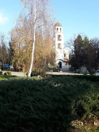 Храм „Успение Богородично“