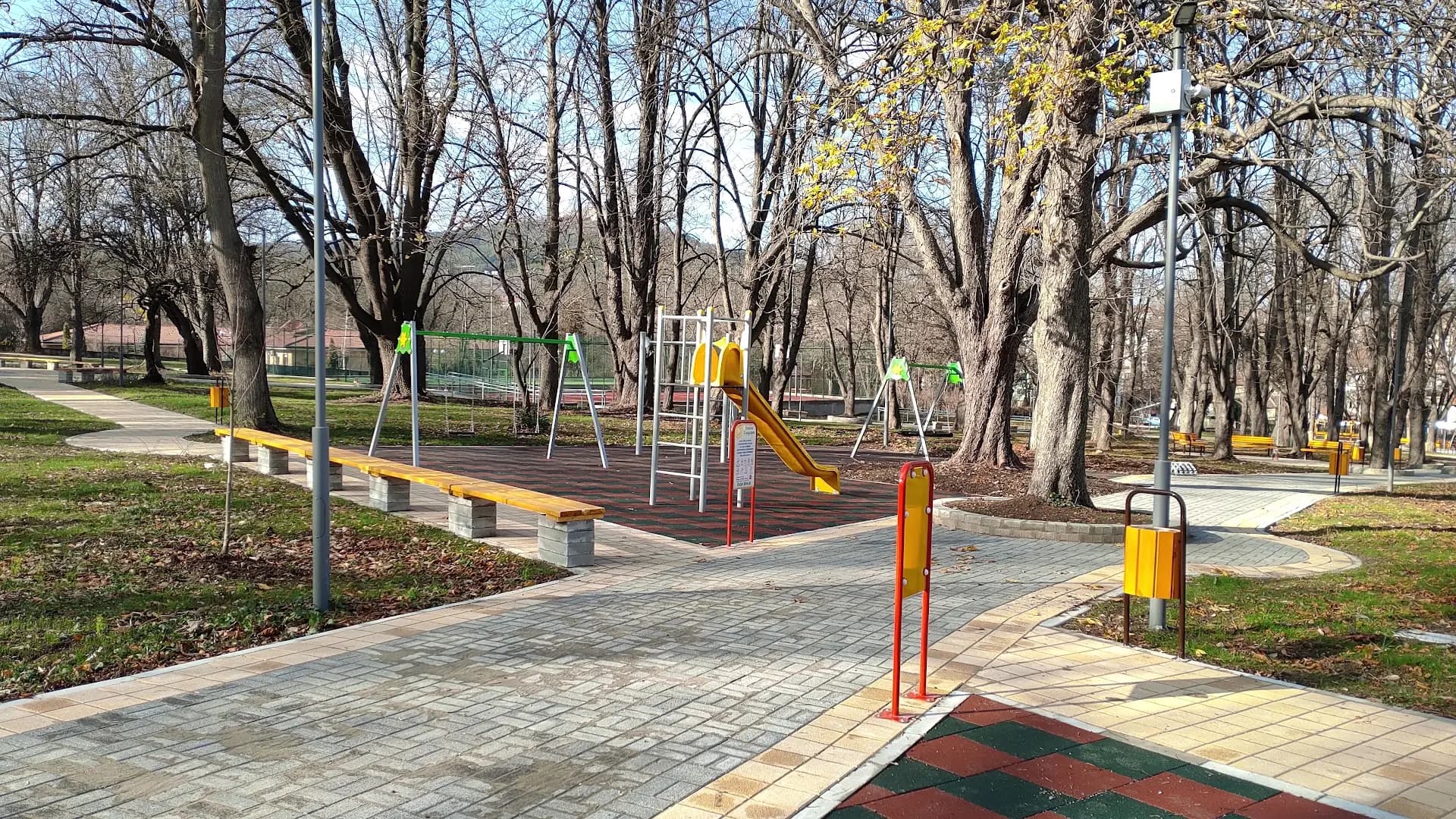 Площад „Георги Измирлиев“