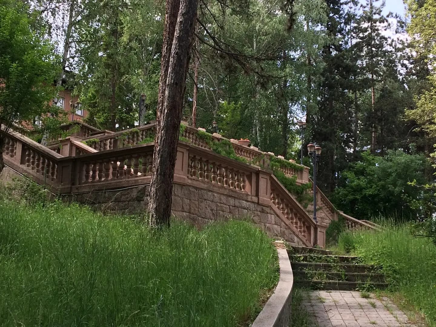 Боров парк