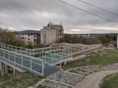 Крепост „Кастра ад Монтанензиум“