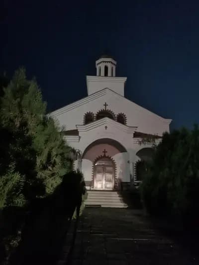 Храм „Св. Георги Победоносец и св. Тривелий“