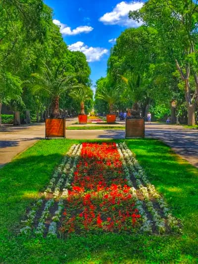 Централен вход Морска градина