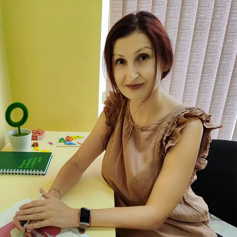 Логопед Варна, Камелия Христова